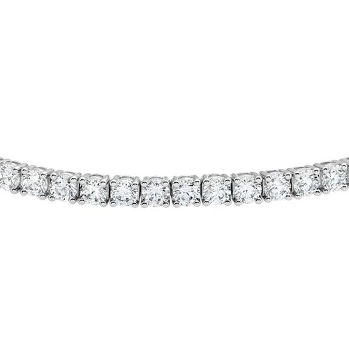 Diamond tennis bracelet in white gold or platinum