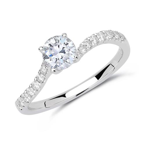 Engagement ring 950 platinum with diamonds