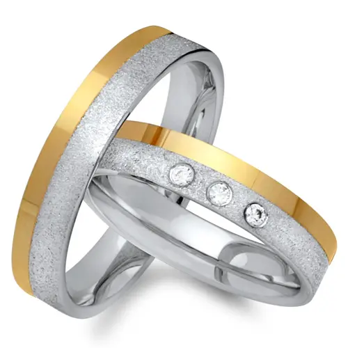 8ct yellow-white gold wedding rings 3 diamonds