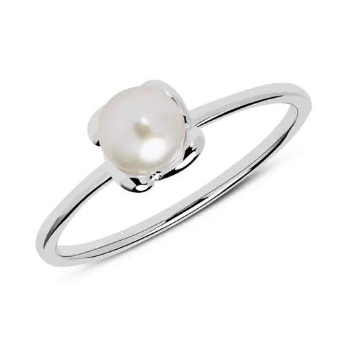 14ct white gold ring with freshwater pearl