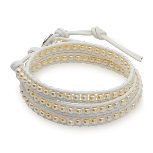 White leather bracelet with freshwater pearls