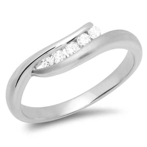 Sterling silver ring with several zirconia