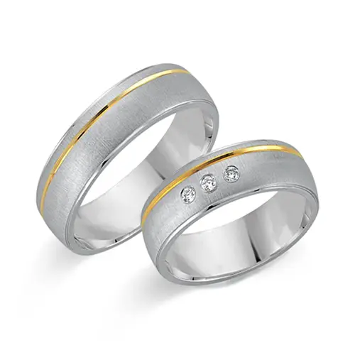 8ct yellow-white gold wedding rings 3 diamonds