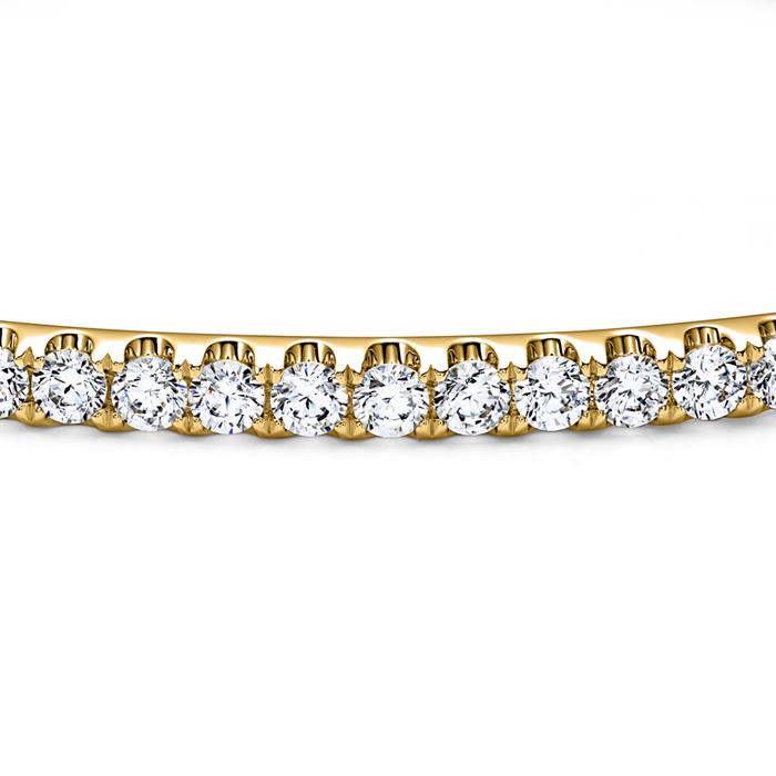 Ladies' gold bangle with diamonds