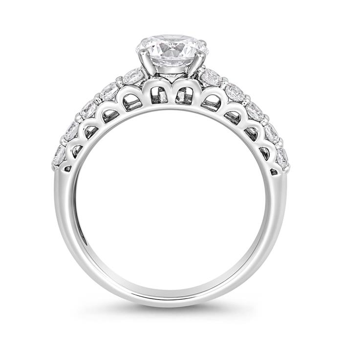 Lab grown diamond ring in white gold or platinum