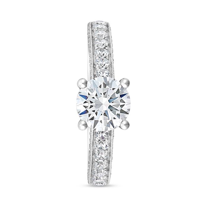 Engagement ring with diamonds in white gold or platinum