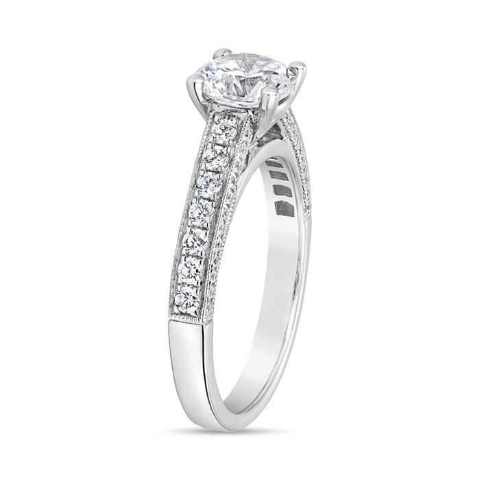 Engagement ring with diamonds in white gold or platinum