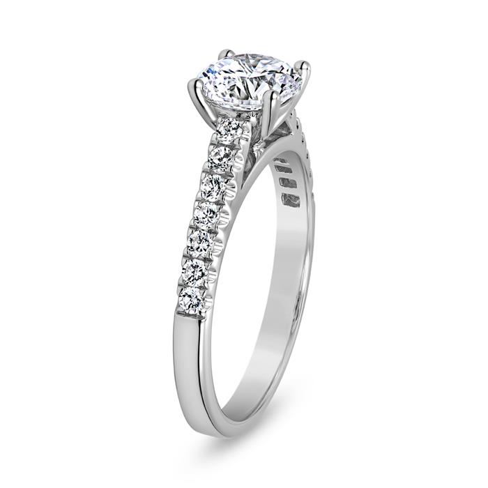 Lab grown diamond ring in white gold or platinum