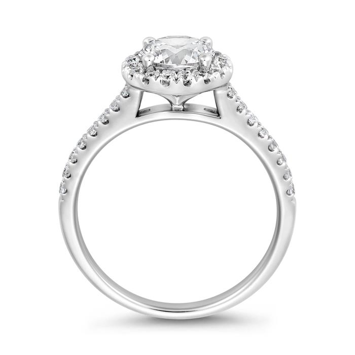 Engagement ring in white gold or platinum with diamonds