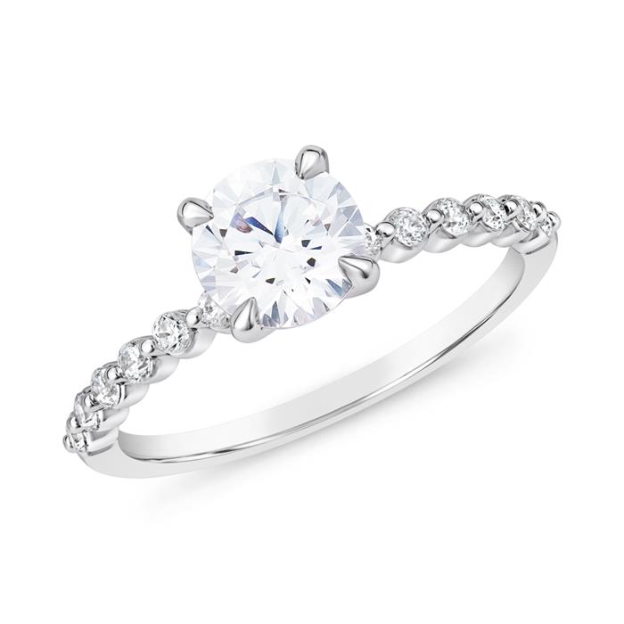 Diamond ring in white gold or platinum, engravable