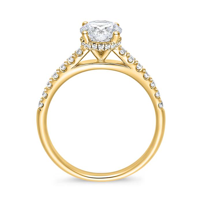 Engagement ring in yellow gold with diamonds