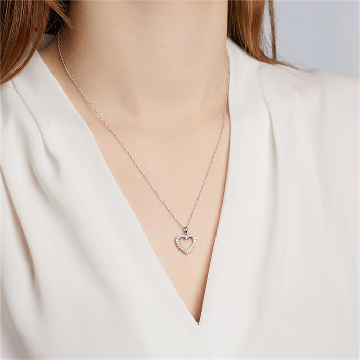 Witgouden ketting hart 24 Diamanten 0.17 ct.