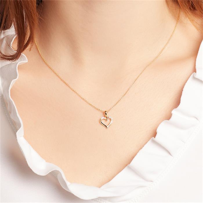 Pendant heart of 18ct gold with diamonds