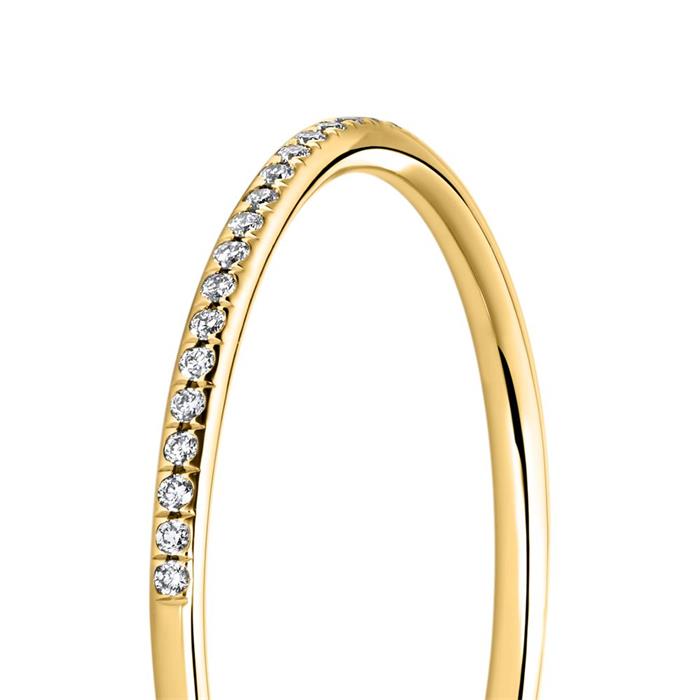 Diamond ring in 18ct yellow gold diamonds