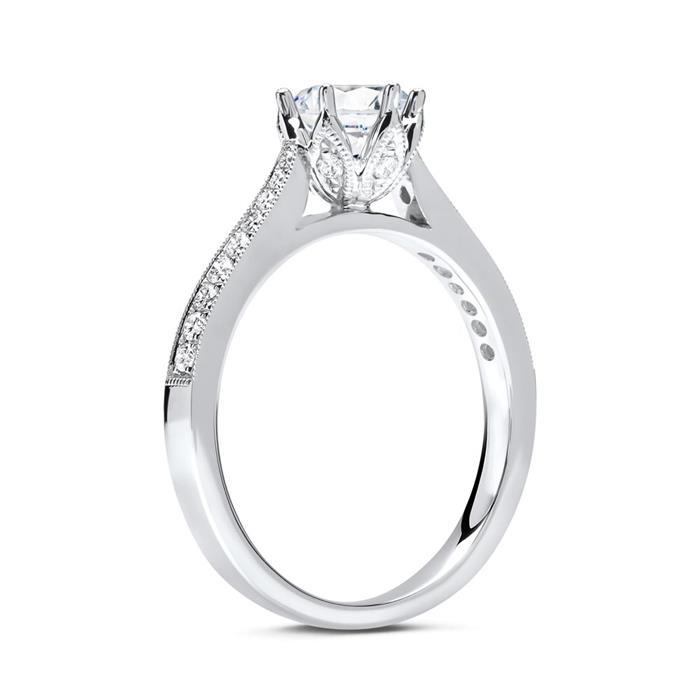 14ct White Gold Ring With Diamonds