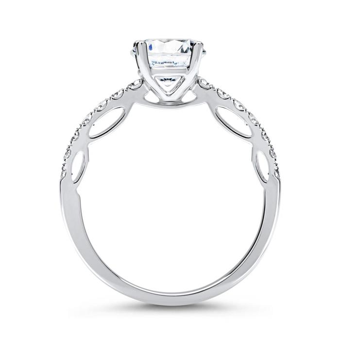 18ct white gold ring with diamonds