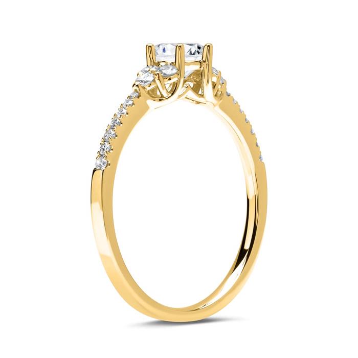 Diamond ring 18ct gold