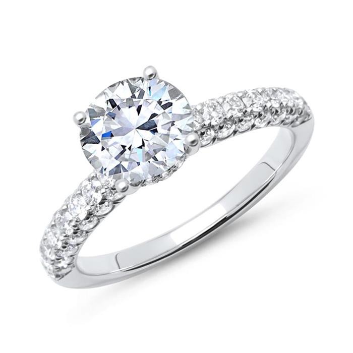 18ct white gold ring with diamonds