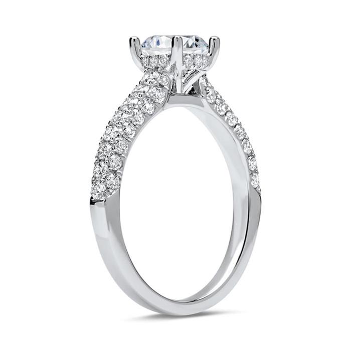 18ct white gold ring with diamonds