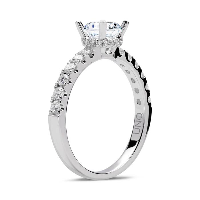 950 platinum engagement ring with diamonds