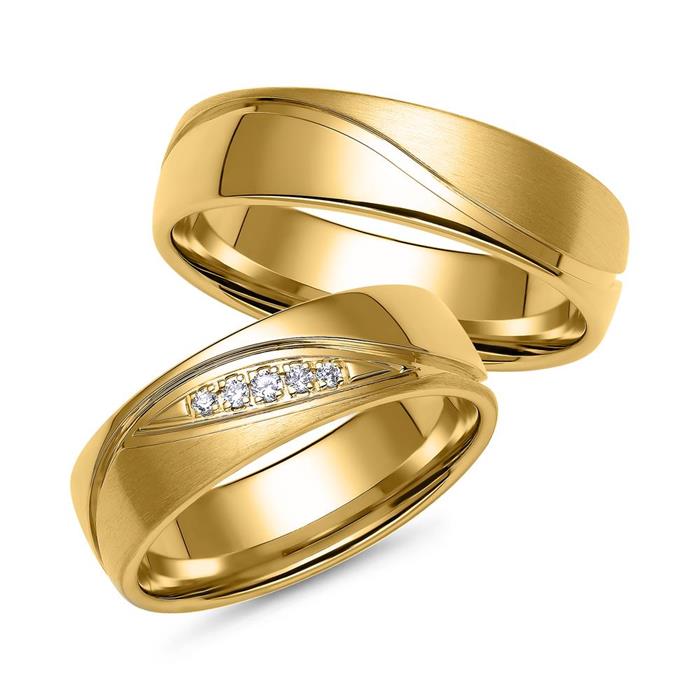 Gold wedding rings with 5 diamonds