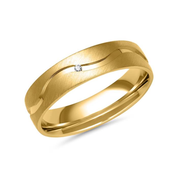 Wedding rings in gold with diamond