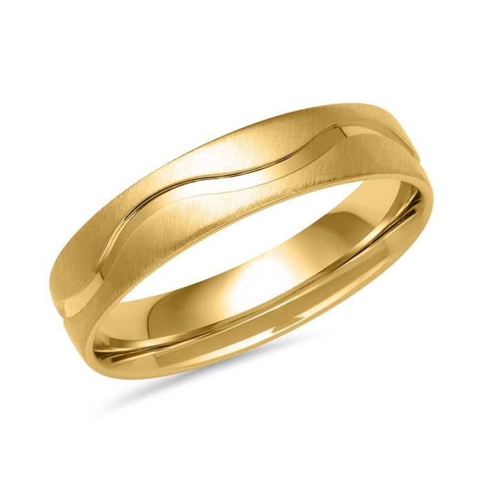 Wedding rings in gold with diamond