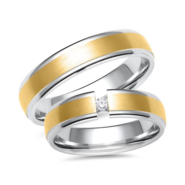 White and yellow gold wedding rings with diamond