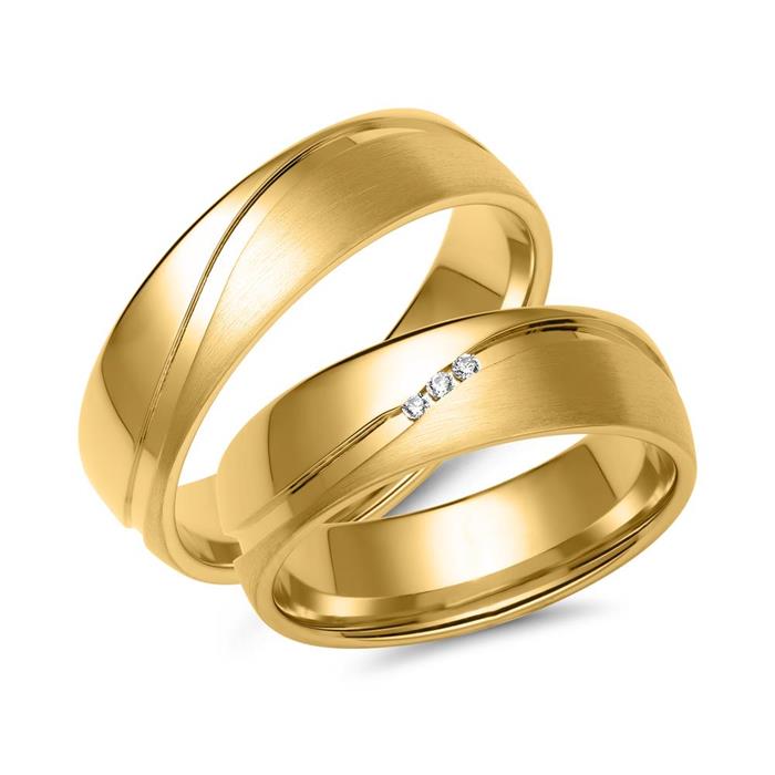 Gold wedding rings with 3 diamonds