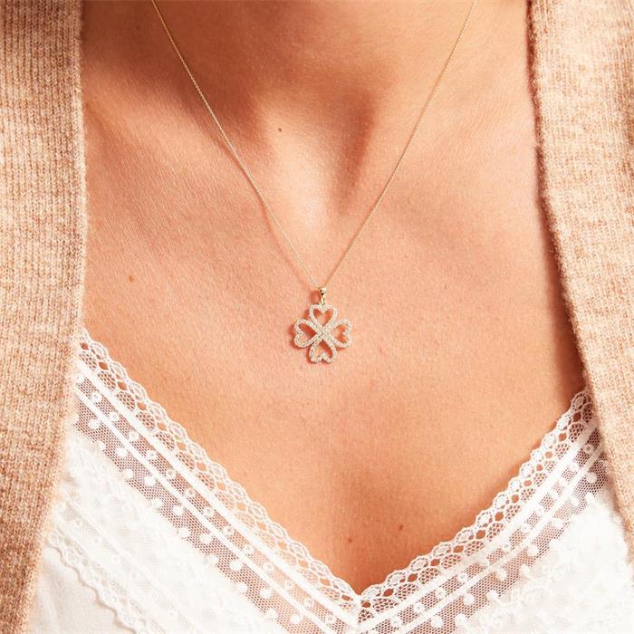 Four-leaf clover necklace in 9K gold