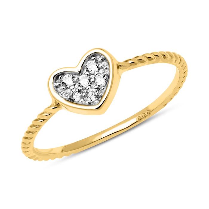 Heart ring in 8ct gold with zirconia