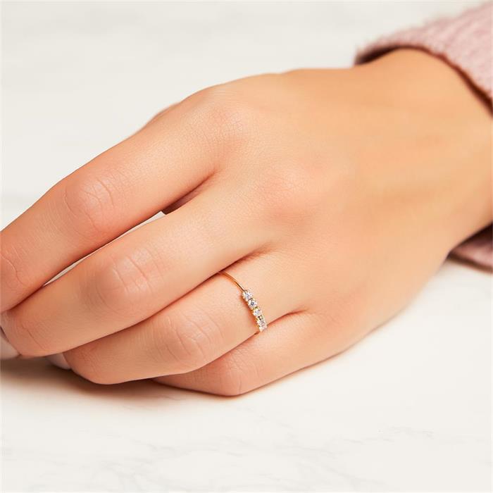 Ladies ring in 9K gold with cubic zirconia