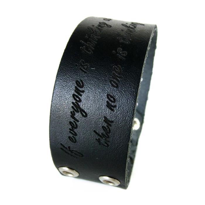 Echt leren armband met decoratieve oogjes, incl. lasergravure