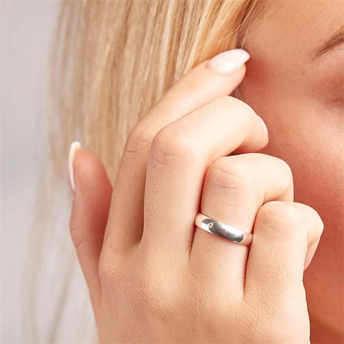 Hoog gepolijste 925 zilveren ring 4mm Zirkonia