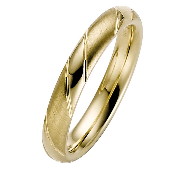 Yellow gold wedding rings 4mm