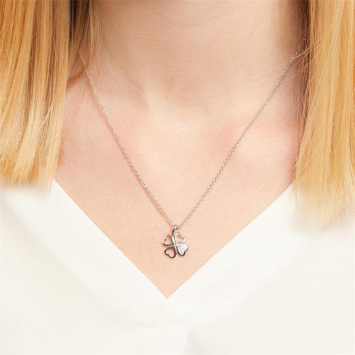 Sterling silver necklace with pendant cloverleaf