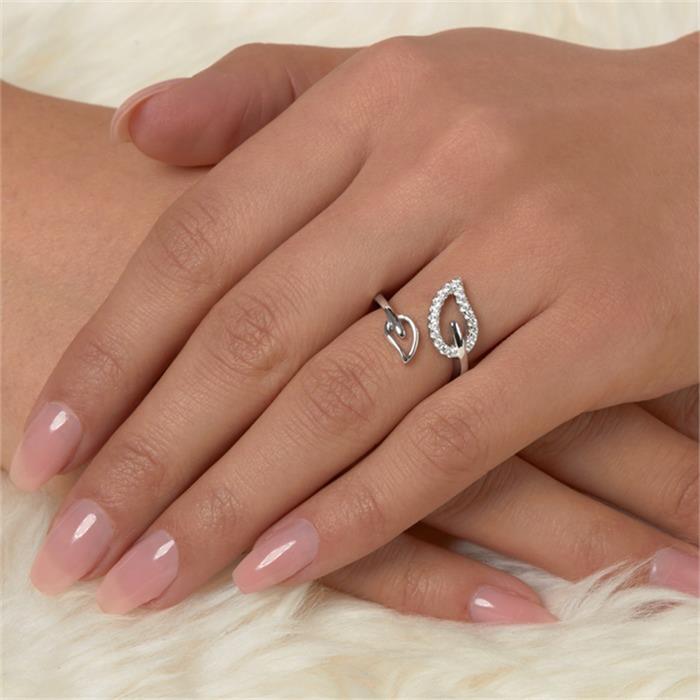 Stylish sterling silver ring in open leaf design