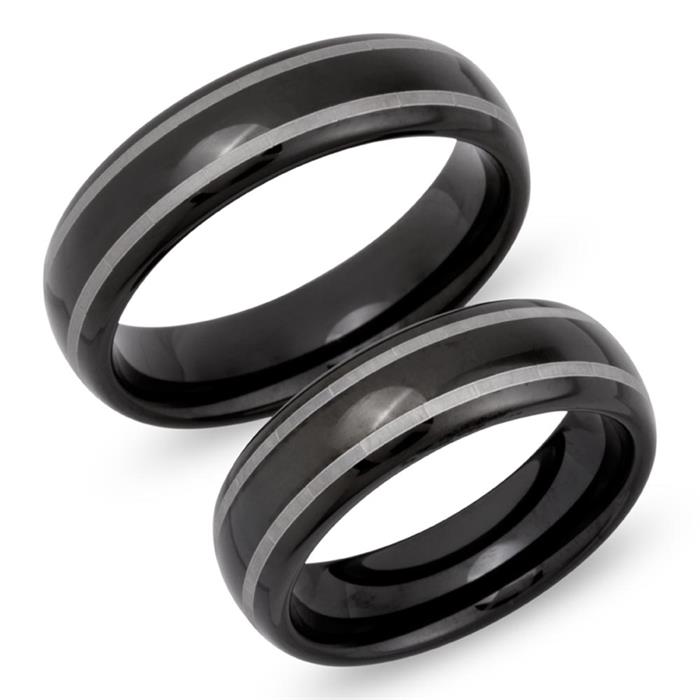 Black wedding rings made of tungsten laser engraving