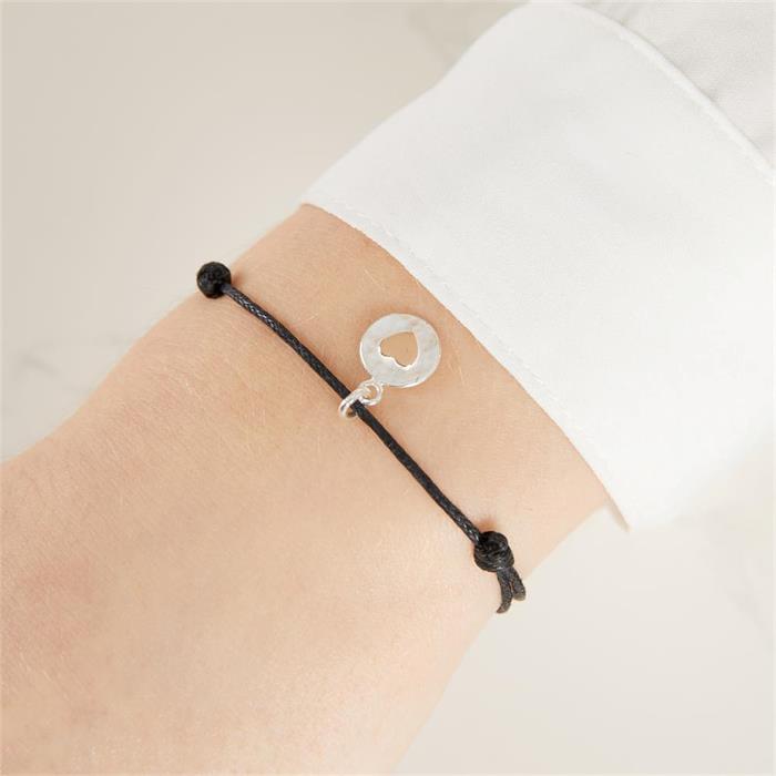 Pulsera textil ajustable con colgante de plata