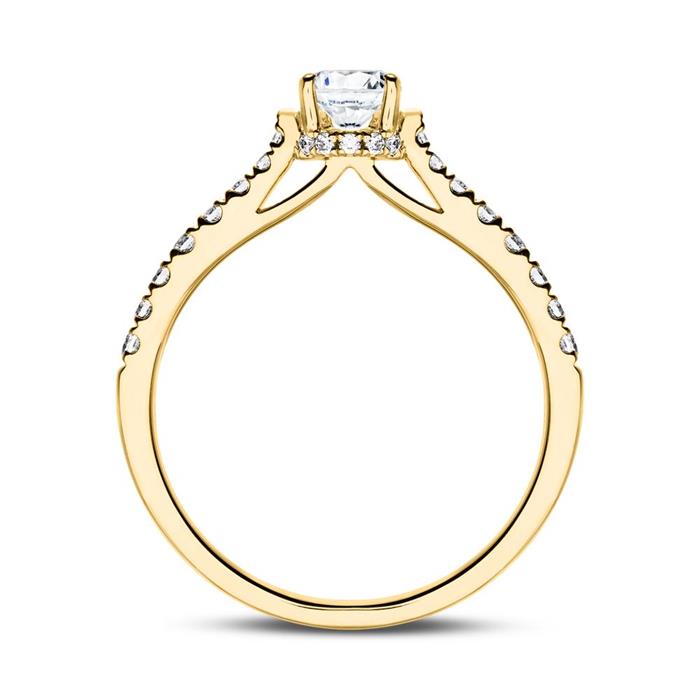 18-karat gold ring with diamonds