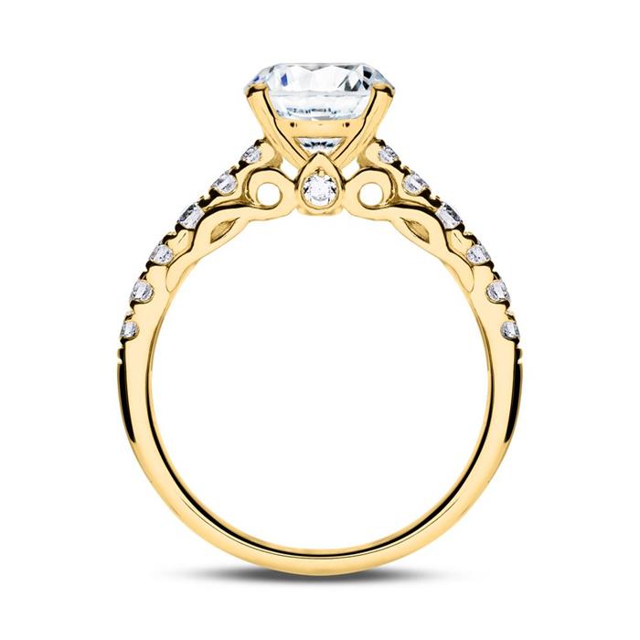 18ct gold engagement ring with diamonds