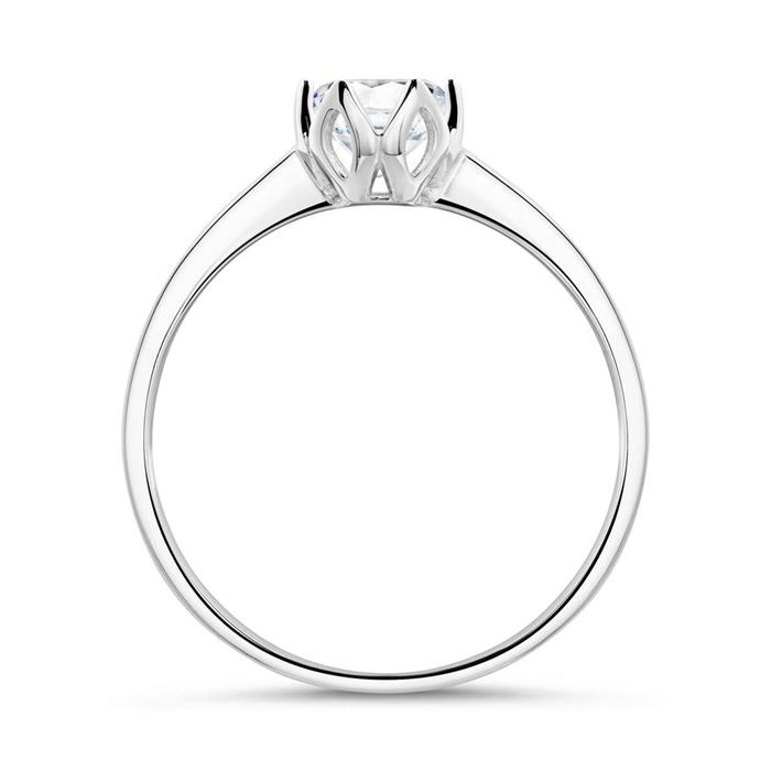 Solitaire ring in 14 carat white gold