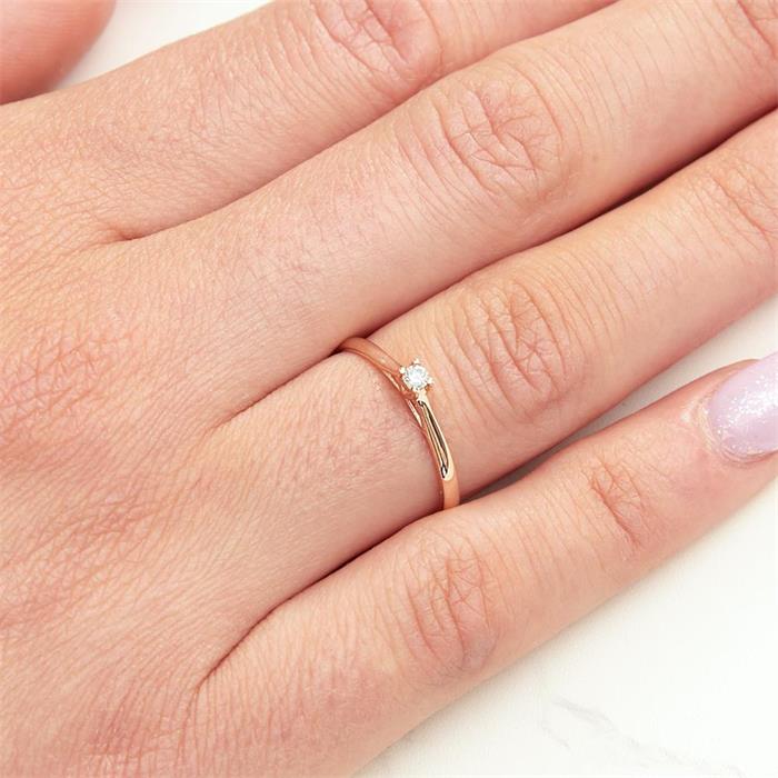 Solitaire ring in 14ct rose gold with diamond