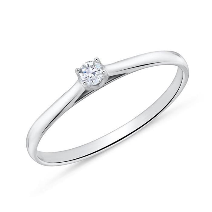 14ct white gold engagement ring with diamond