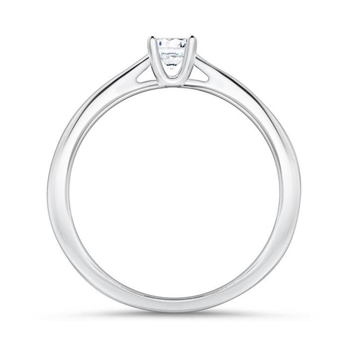 Solitaire ring in 18ct white gold with diamond