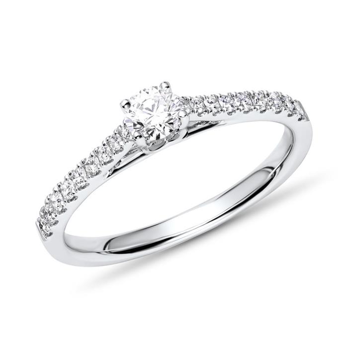 18K white gold engagement ring with diamonds, approx. 0.30 ct.