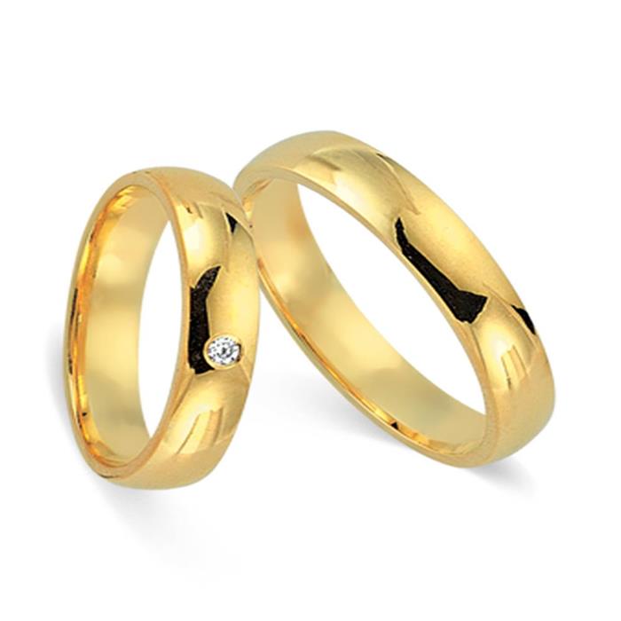 Wedding rings 18ct yellow gold with diamond