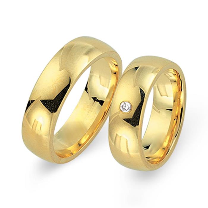 Wedding rings 8ct yellow gold with diamond