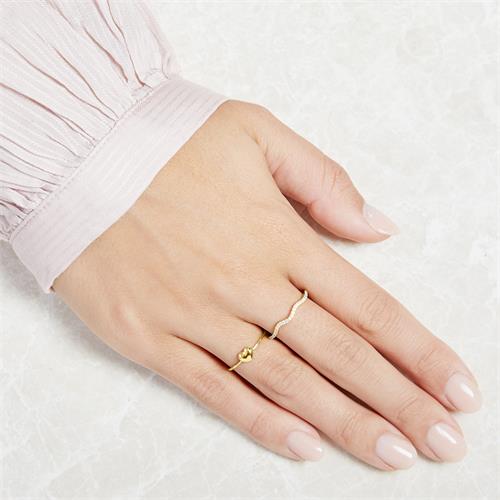 Delicate 8ct Gold Ring With Heart Shape