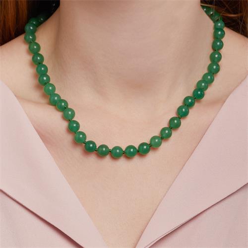 Perlenkette hellgrün facettierte Jadesteine